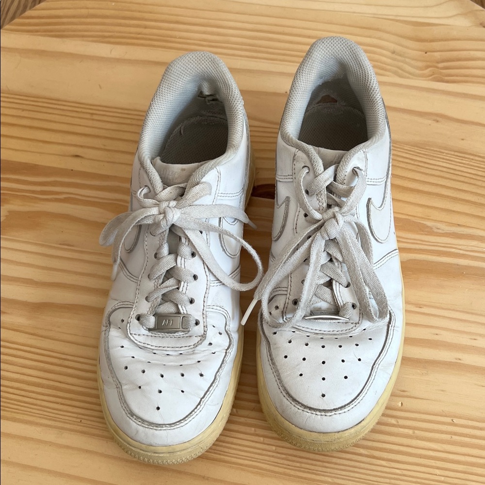 Nike Air Force One AF1 Low Men’s 7.5 White Sneaker Shoes